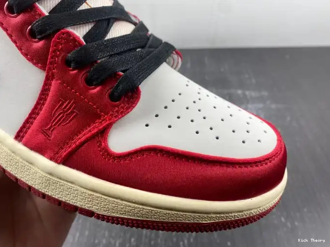 Kicktheory OG Room Home Jordan Trophy FN0432-017 x 1 Low Air 0611
